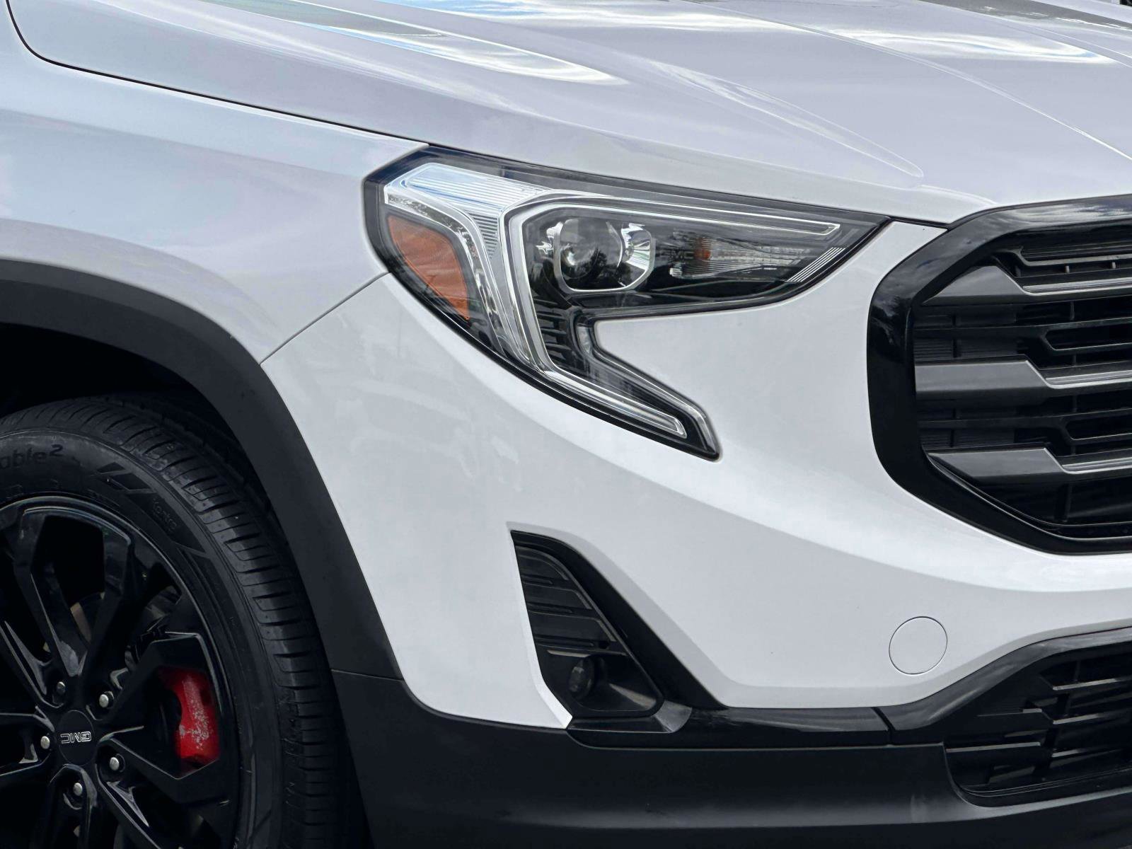 Used 2020 GMC Terrain SLT w/ Elevation Edition image 8