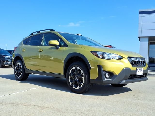 Used 2023 Subaru Crosstrek 2.0i Premium AWD/4WD image 3