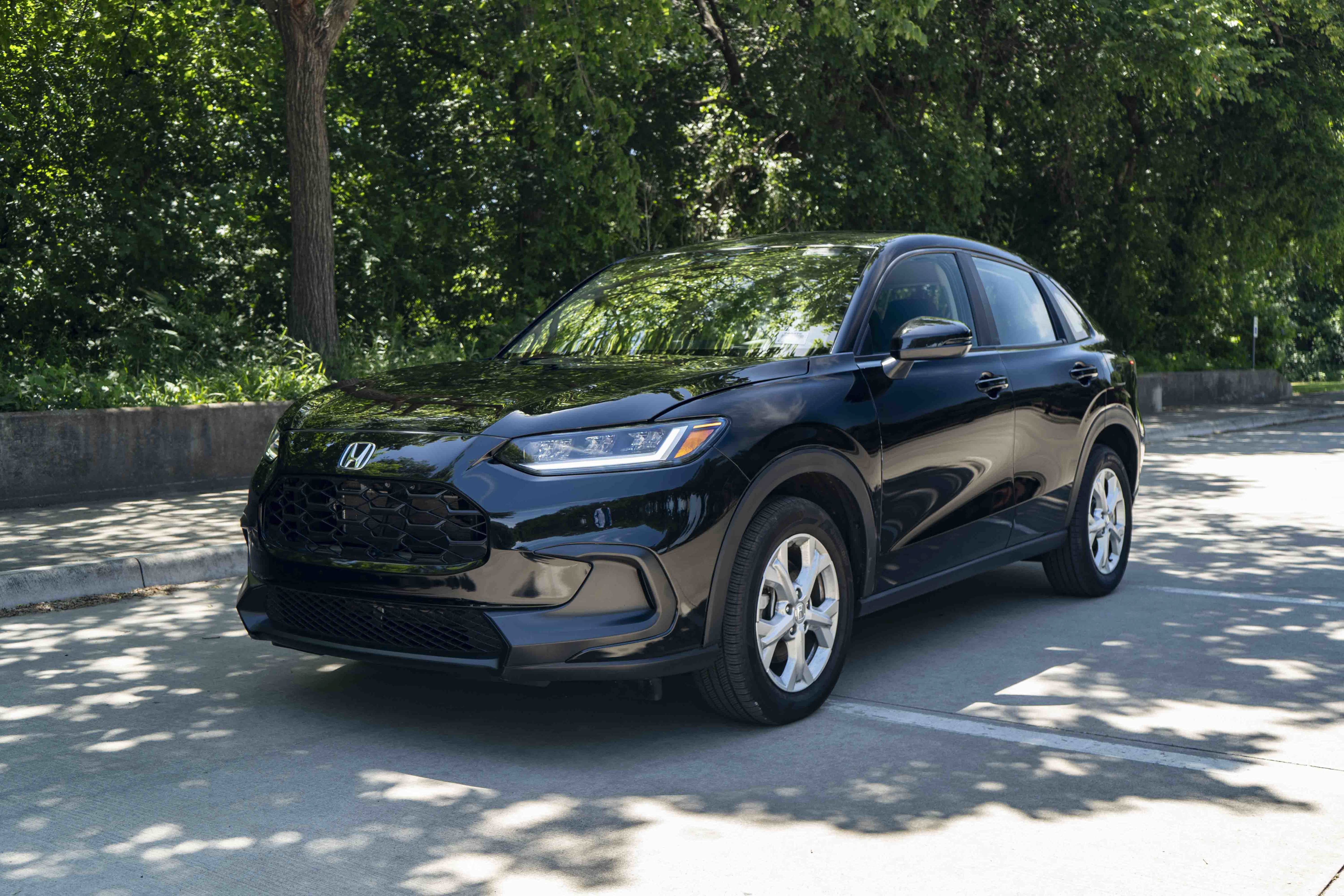 Certified 2025 Honda HR-V LX image 5