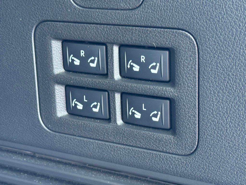 Used 2025 INFINITI QX80 Luxe image 60