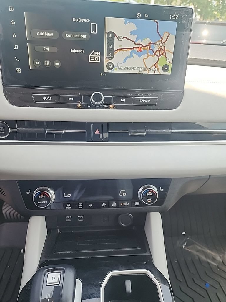 Used 2025 Mitsubishi Outlander SE AWD/4WD image 6