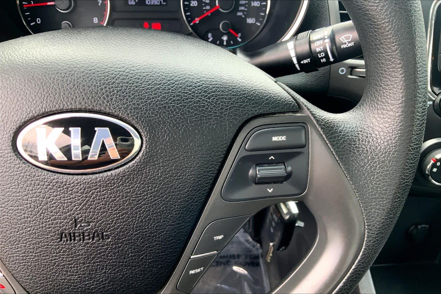 Used 2017 Kia Forte LX FWD image 25
