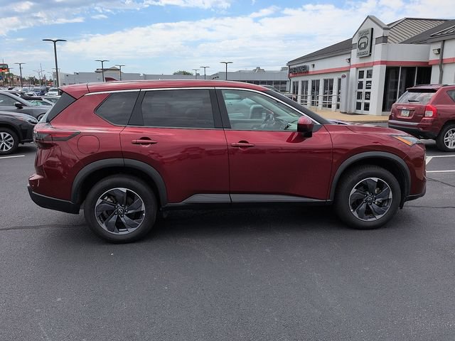 Used 2025 Nissan Rogue SV FWD image 8