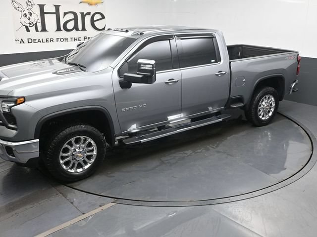 Certified 2025 Chevrolet Silverado 2500 LTZ w/ LTZ Convenience Package AWD/4WD image 44