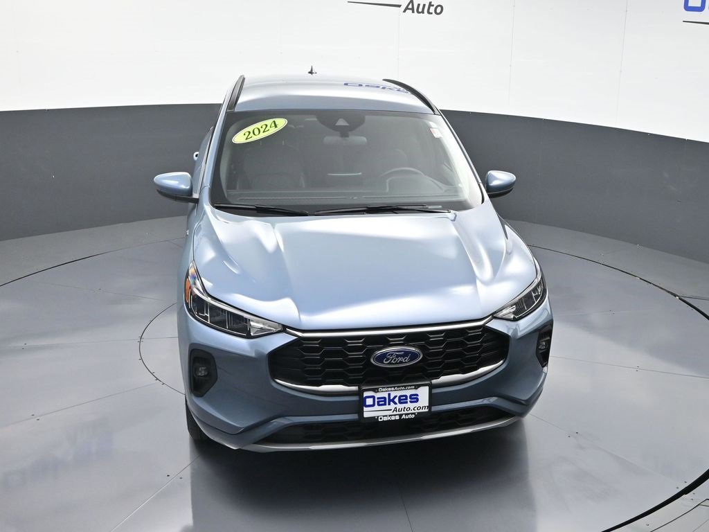 Used 2024 Ford Escape ST-Line Select w/ Class II Trailer Tow Package image 48