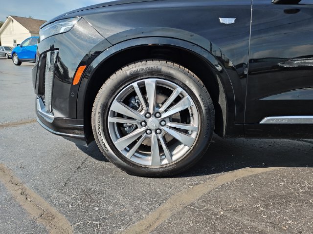 Used 2022 Cadillac XT6 Premium Luxury w/ Platinum Package AWD/4WD image 11