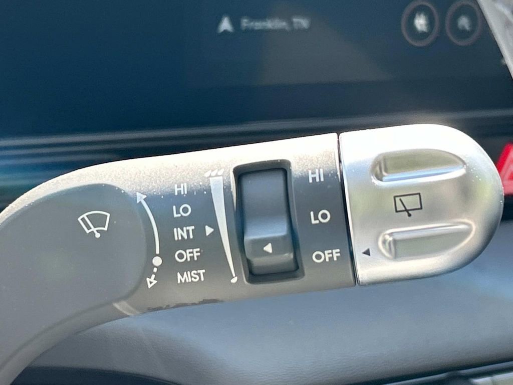 New 2025 Hyundai Ioniq 5 SEL image 30