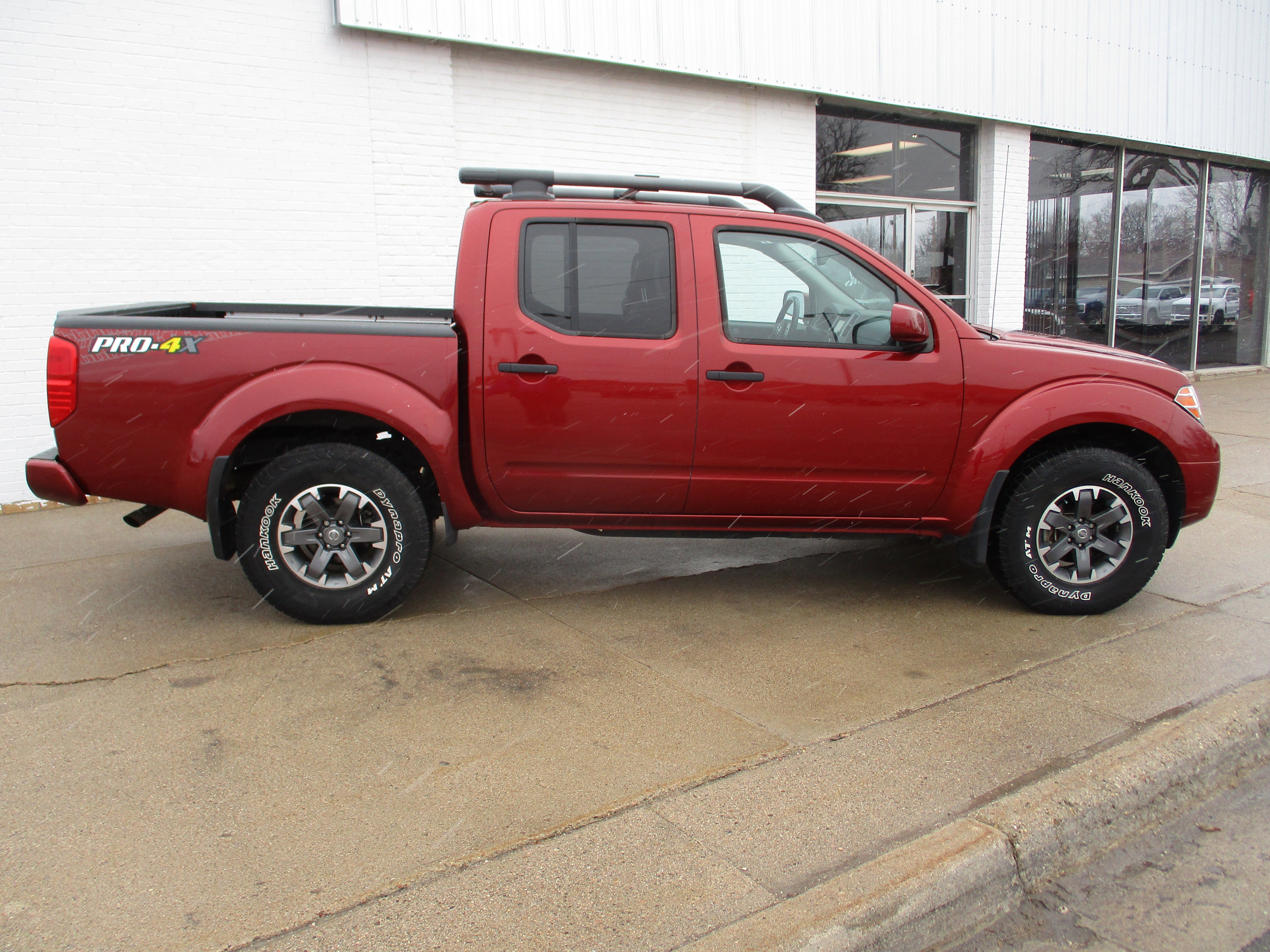 Used 2020 Nissan Frontier PRO-4X AWD/4WD image 8