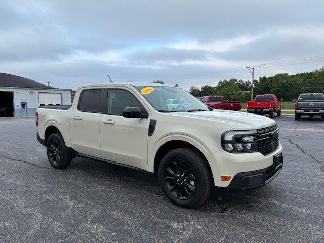 Used 2024 Ford Maverick Lariat w/ Black Appearance Package FWD image 8