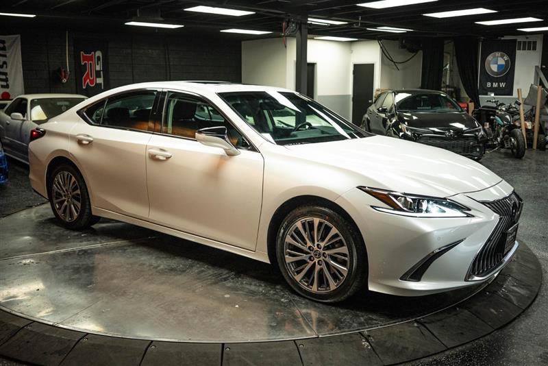 Used 2020 Lexus ES 350 w/ Premium Package image 5