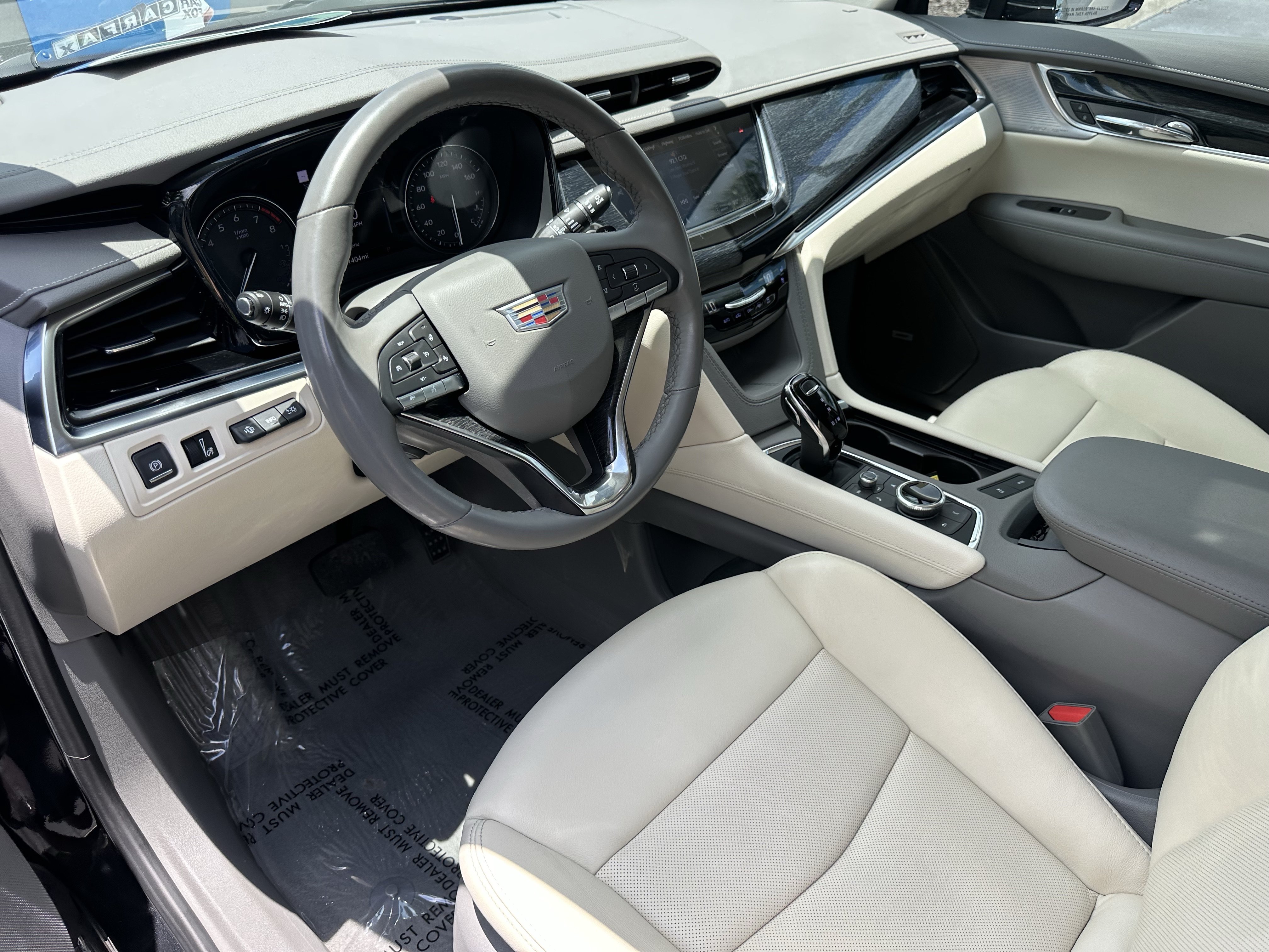 Certified 2023 Cadillac XT6 Premium Luxury w/ Technology Package FWD image 19