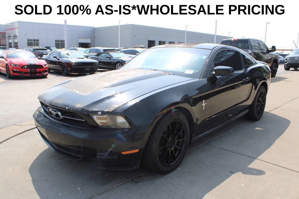 Used 2012 Ford Mustang Premium RWD image 3