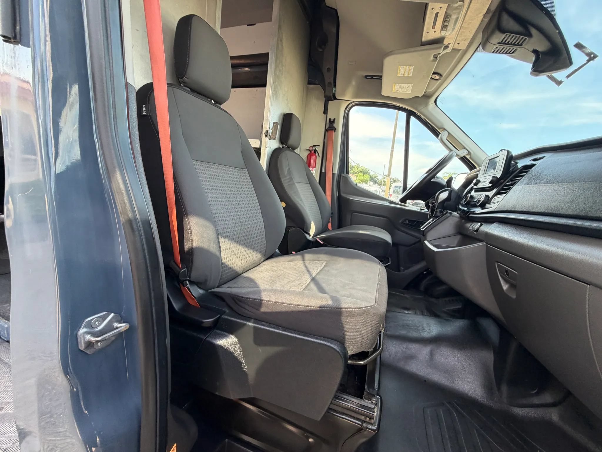 Used 2020 Ford Transit 250 148 High Roof Extended RWD image 17
