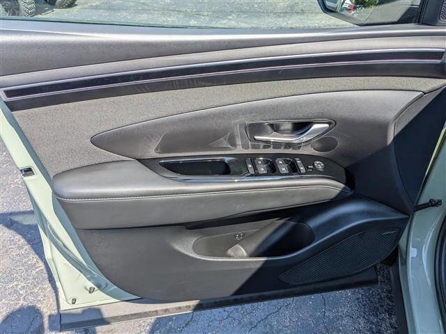 Used 2024 Hyundai Santa Cruz Limited image 11