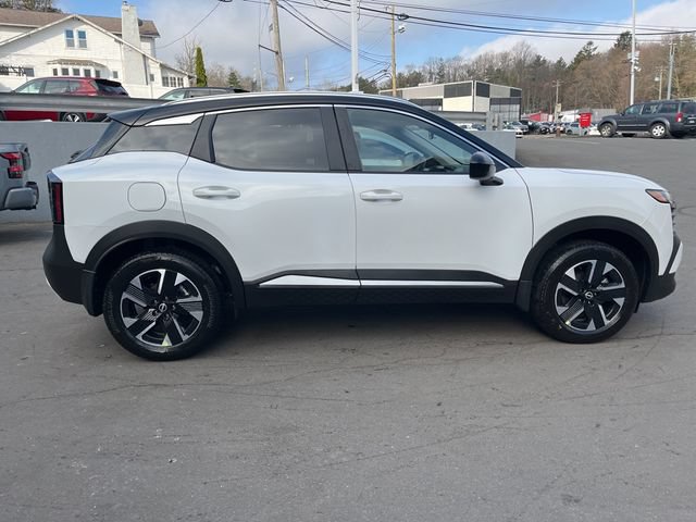 New 2026 Nissan Kicks SV w/ SV Premium Package AWD/4WD image 5