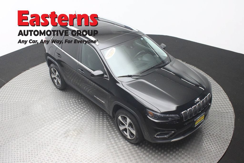 Used 2021 Jeep Cherokee Limited w/ Mopar Interior Package AWD/4WD image 3