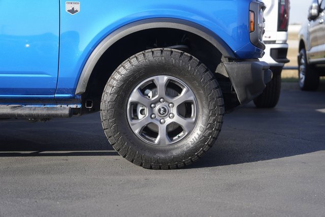 Used 2023 Ford Bronco Big Bend image 4