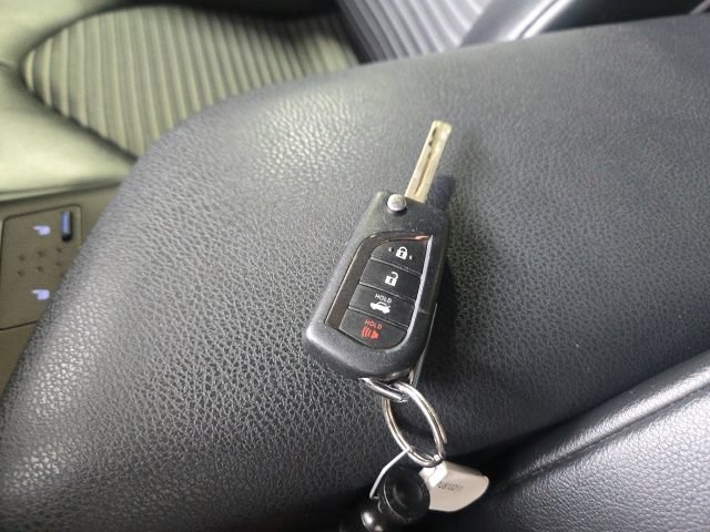 Used 2023 Toyota Camry SE FWD image 27