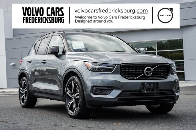 Used 2019 Volvo XC40 T5 R-Design