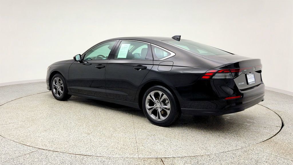 Used 2023 Honda Accord EX image 7