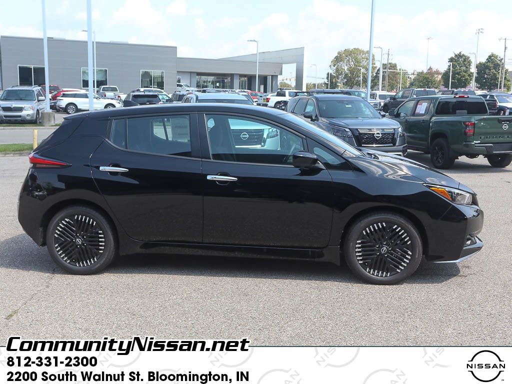 New 2025 Nissan Leaf SV Plus image 8