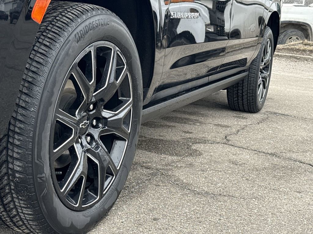 Used 2023 Chevrolet Suburban High Country image 19