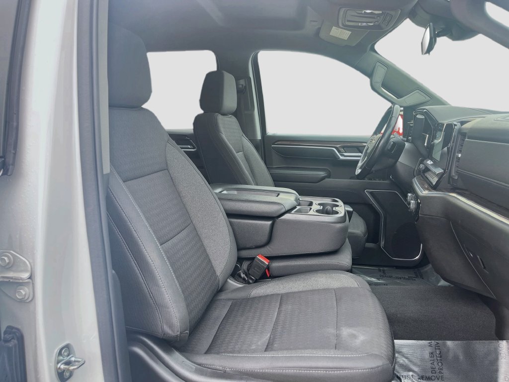 Used 2022 Chevrolet Silverado 1500 LT AWD/4WD image 28