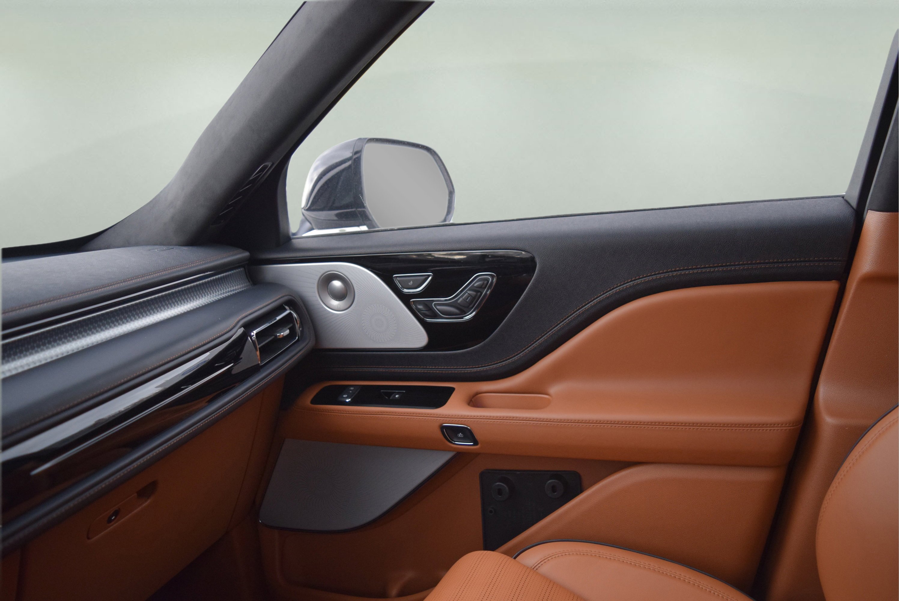 Used 2025 Lincoln Aviator Black Label image 19