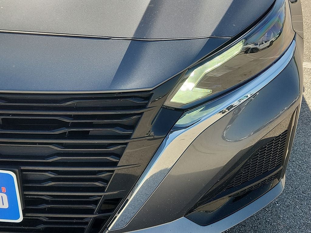 Used 2025 Nissan Altima 2.5 SV FWD image 8