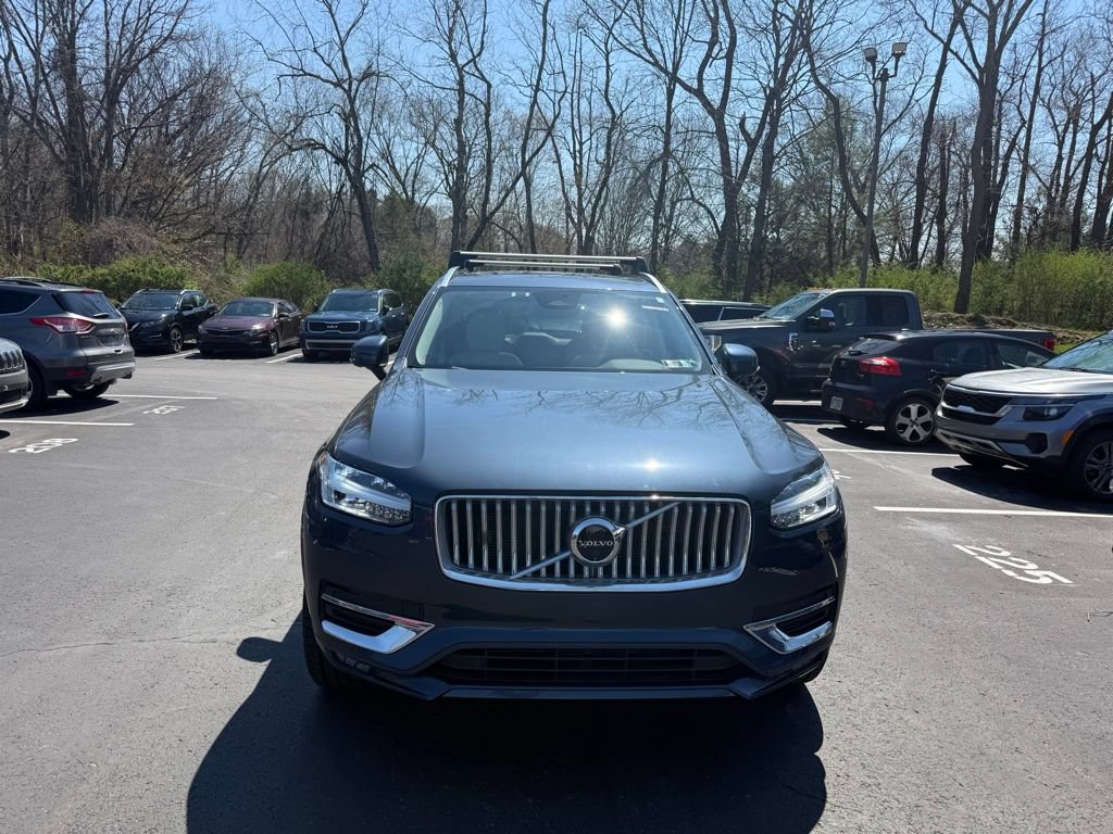 Used 2025 Volvo XC90 B6 Plus w/ Protection Package AWD/4WD image 2