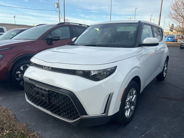 Used 2024 Kia Soul LX w/ Option Group 015