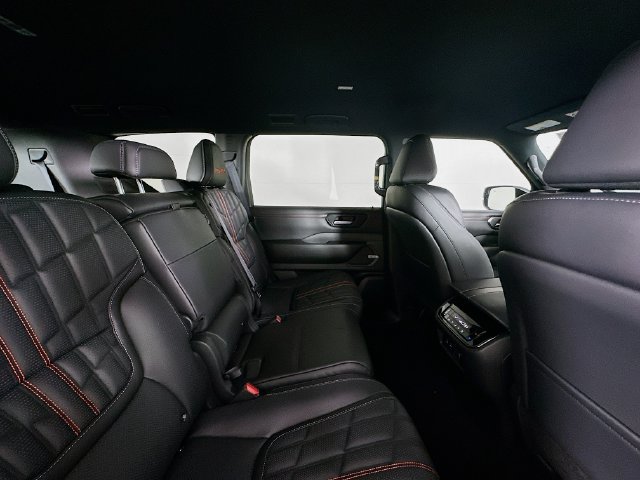 New 2026 Nissan Armada PRO-4X AWD/4WD image 27