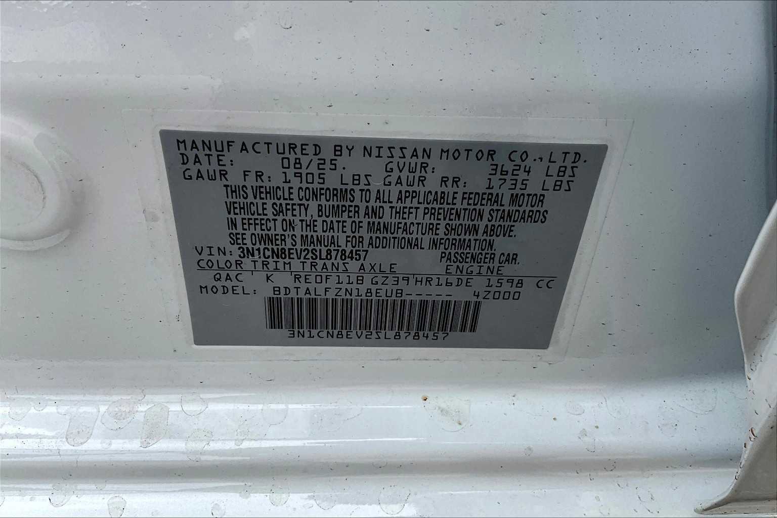 New 2025 Nissan Versa SV w/ Trunk Package FWD image 14
