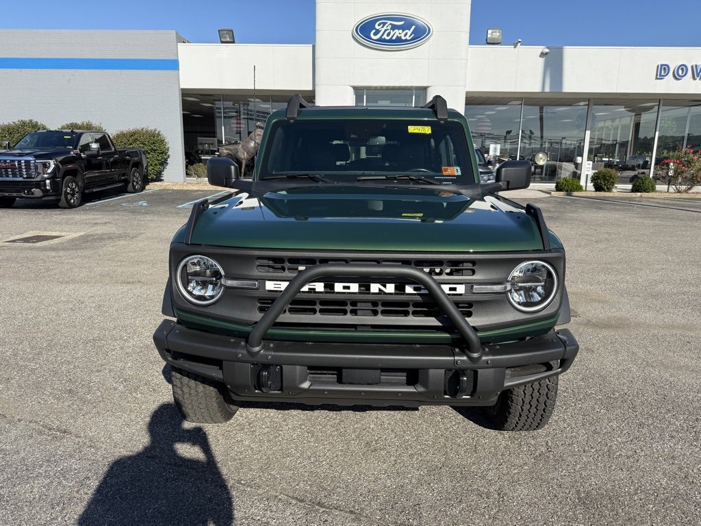 Used 2022 Ford Bronco Black Diamond image 4