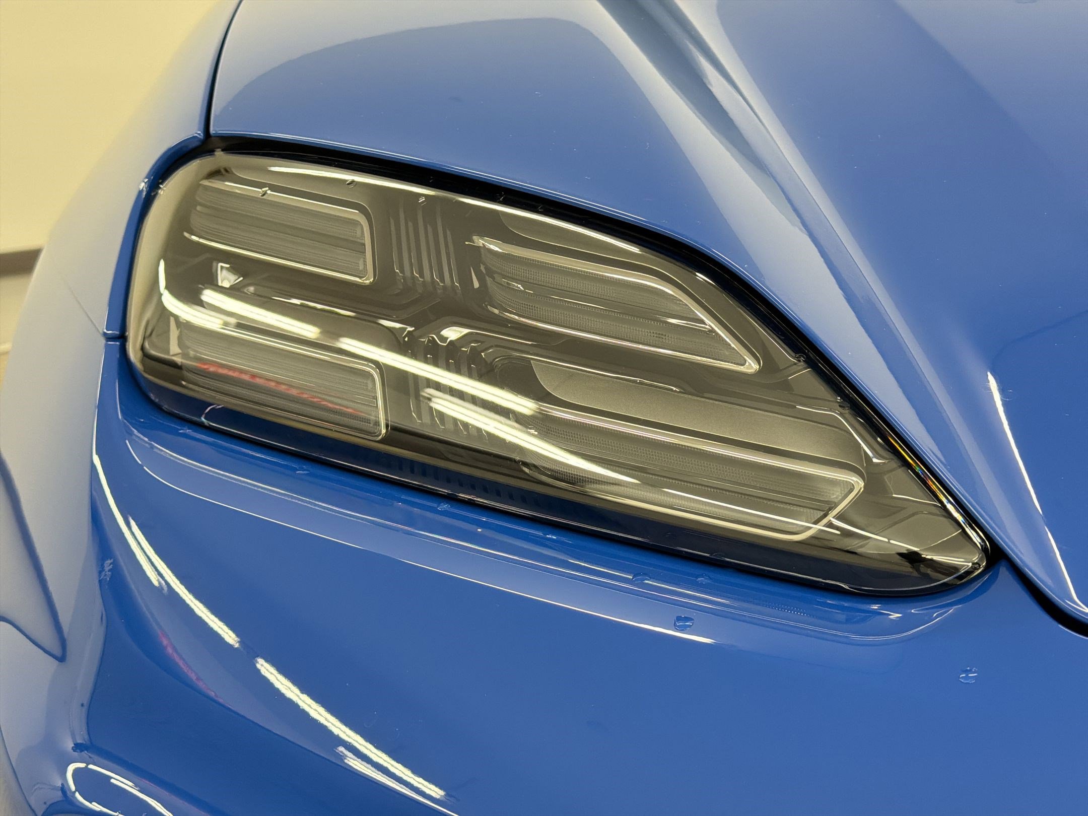 New 2026 Porsche Macan Electric RWD image 11