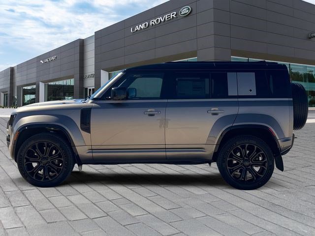New 2026 Land Rover Defender 110 OCTA image 2