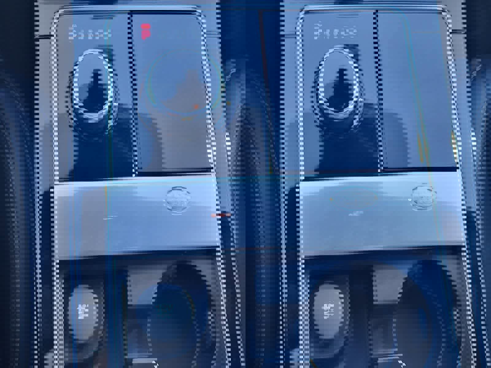 Used 2020 Land Rover Range Rover Velar R-Dynamic S image 25