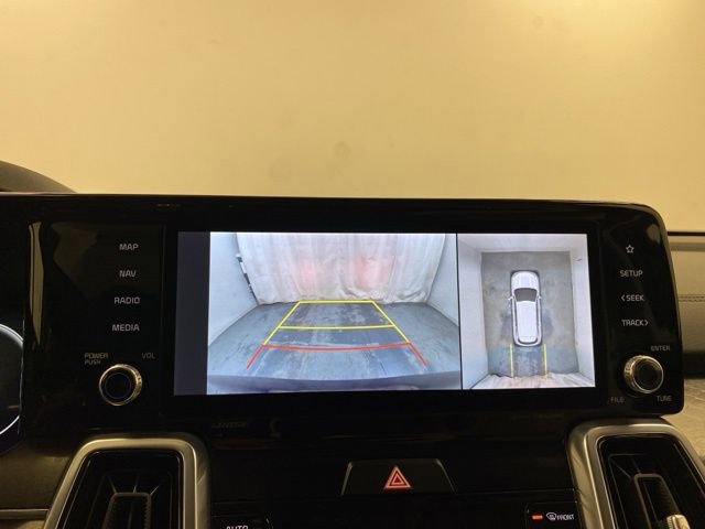 Used 2023 Kia Sorento SX Prestige image 12