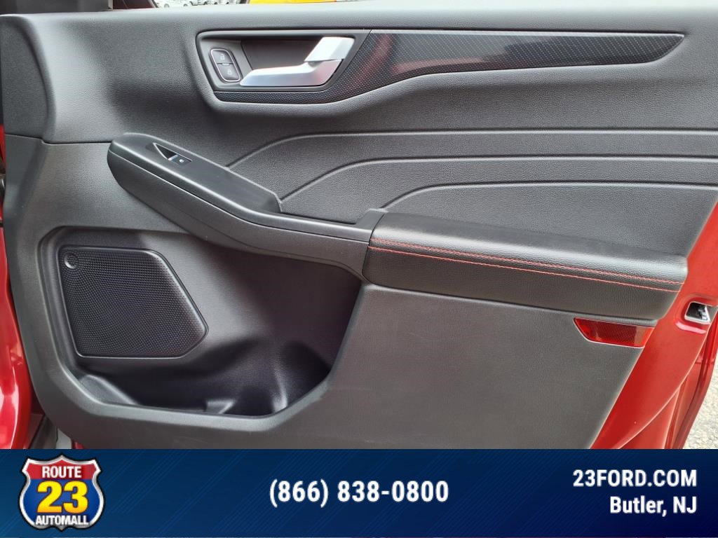 Certified 2024 Ford Escape ST-Line image 8