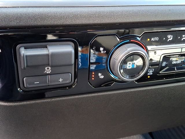 Used 2025 Chevrolet Silverado 2500 LT w/ Convenience Package image 19