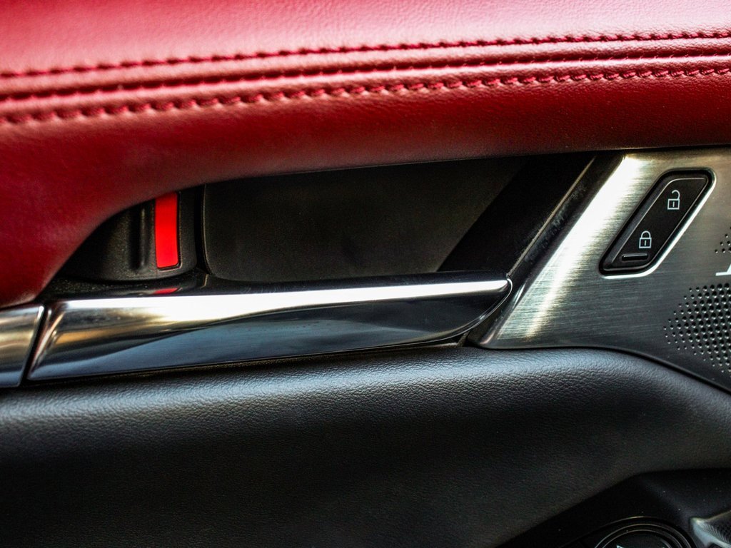 Used 2022 MAZDA MAZDA3 s image 9