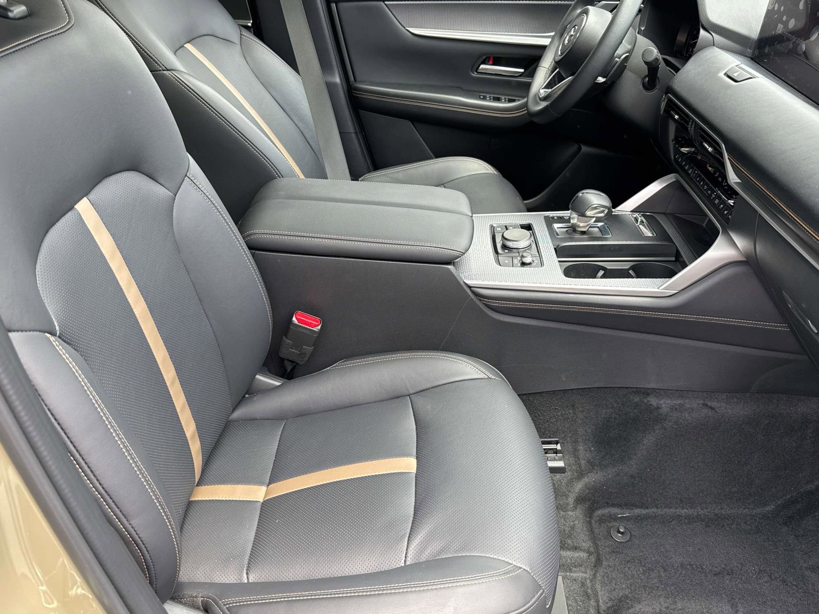 Certified 2025 MAZDA CX-70 3.3 Turbo S w/ Premium Package image 9