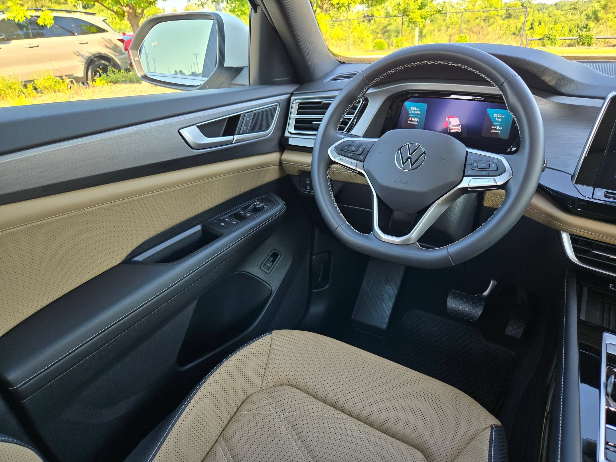 Used 2026 Volkswagen Atlas Cross Sport SE FWD image 9