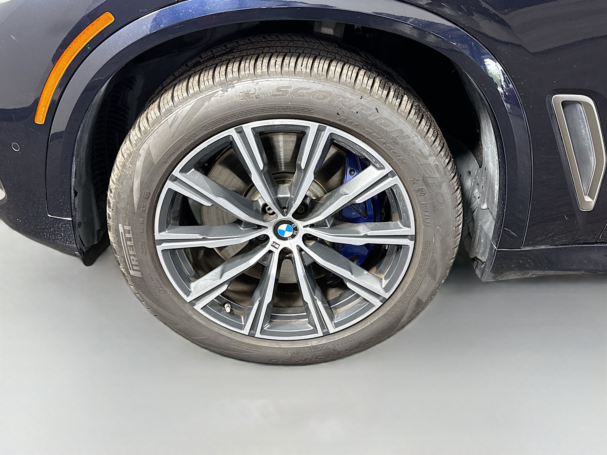 Used 2020 BMW X5 M50i w/ Premium Package AWD/4WD image 38