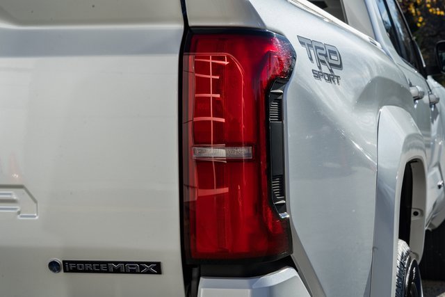 Used 2024 Toyota Tacoma TRD Sport image 6