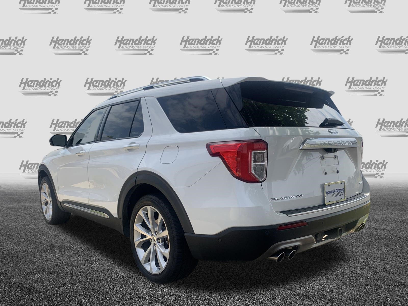 Used 2021 Ford Explorer Platinum w/ Equipment Group 601A AWD/4WD image 8
