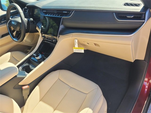 New 2025 Jeep Grand Cherokee Limited image 19