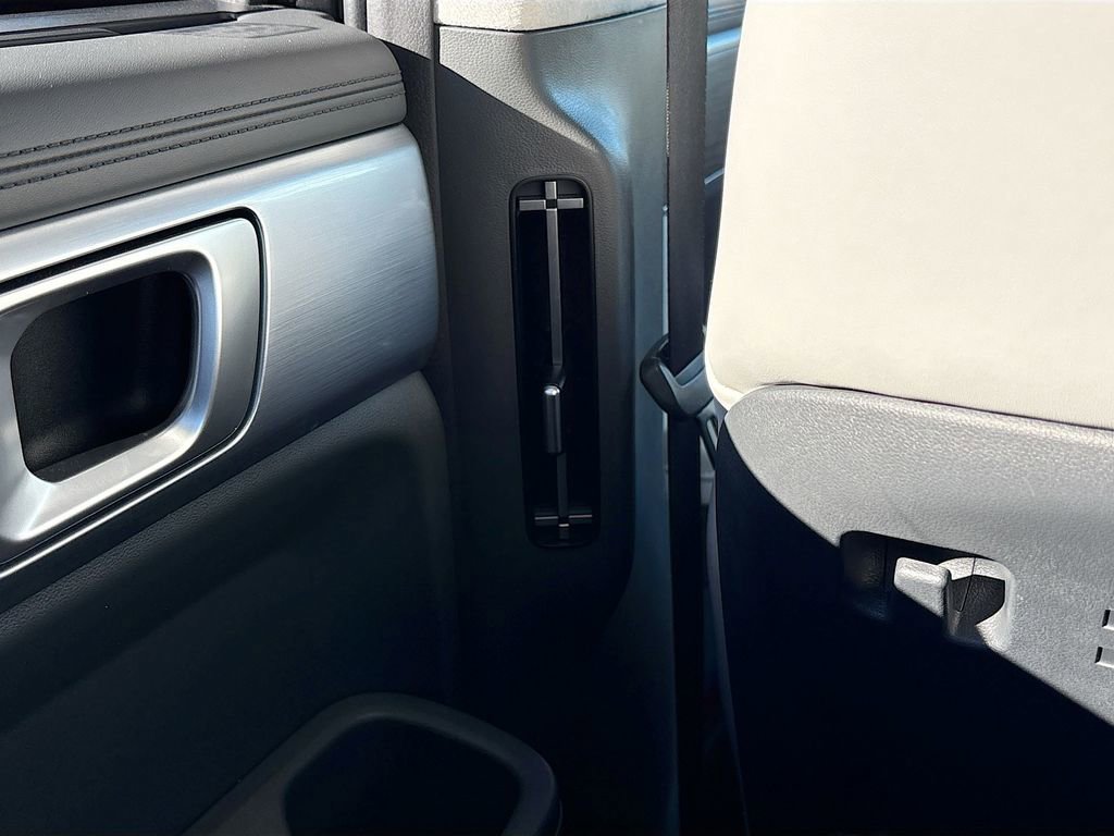 Used 2024 Hyundai Santa Fe Calligraphy image 28