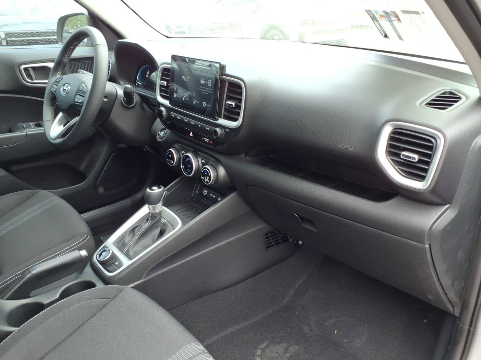 New 2026 Hyundai Venue SEL FWD image 6