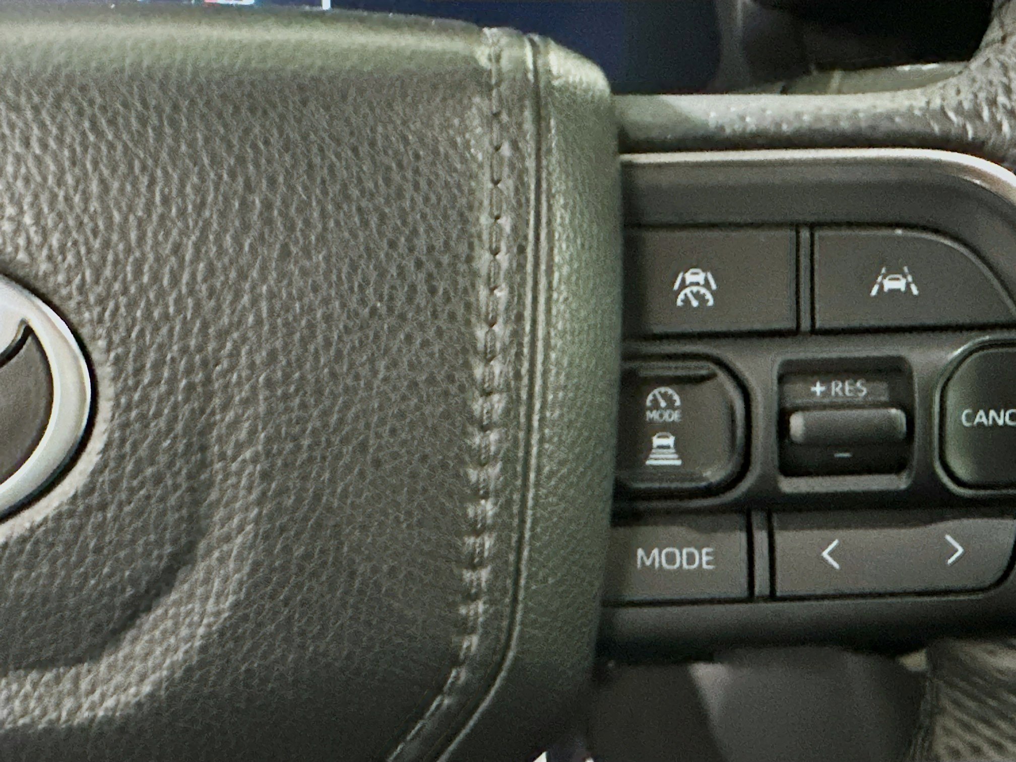 Used 2025 Toyota Tacoma TRD Sport image 17